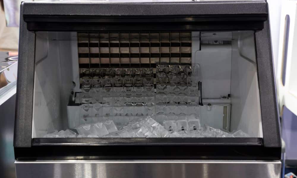The Importance of Regular Ice Vending Machine Maintenance